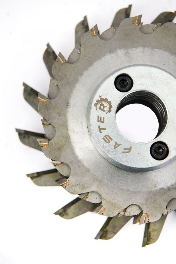 Dao-phay-do-nhom-PMA-chia-khung-7-tang-180121-3-600x900