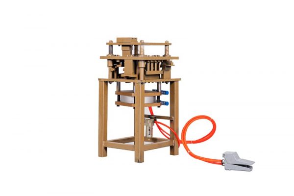 May-dot-dap-hoi-he-Viet-Phap-he-55-vat-canh-14-dao-180121-4-600x400