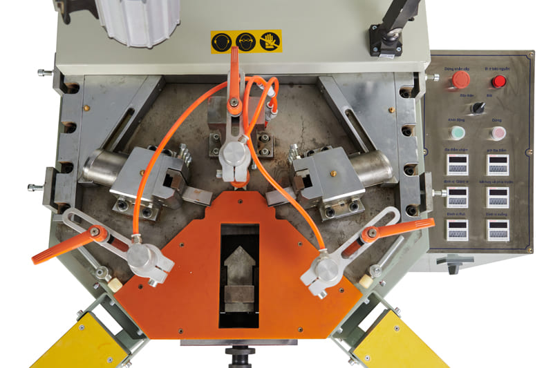 May-ep-goc-ky-thuat-so-Faster-180121-8